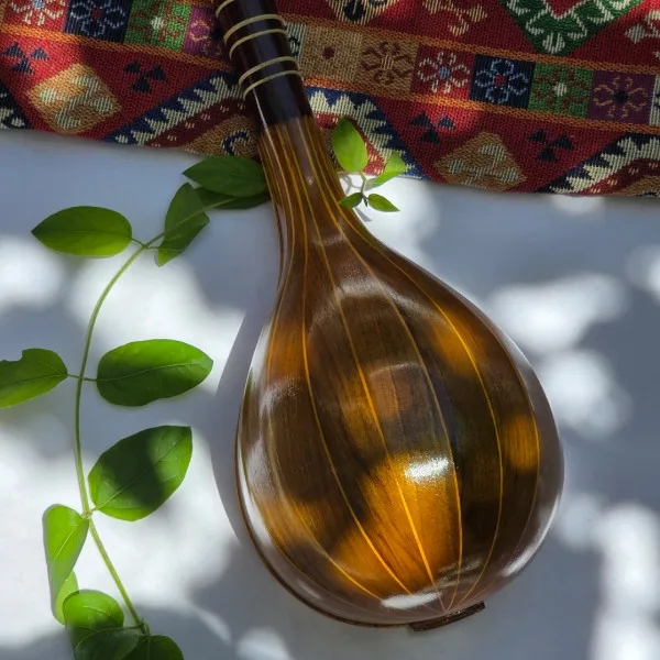 سه‌تار مدل رودسته معرق 03
